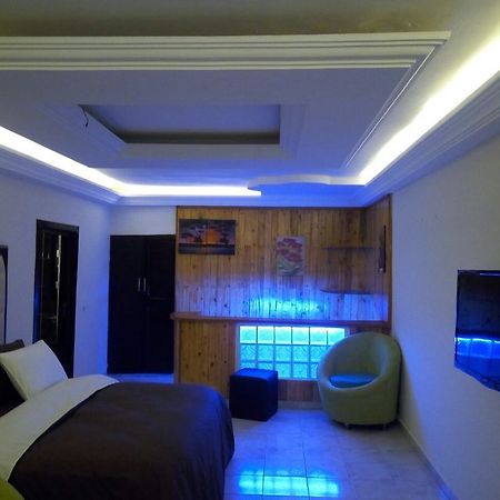 Hotel Saphir Abidjan Kültér fotó