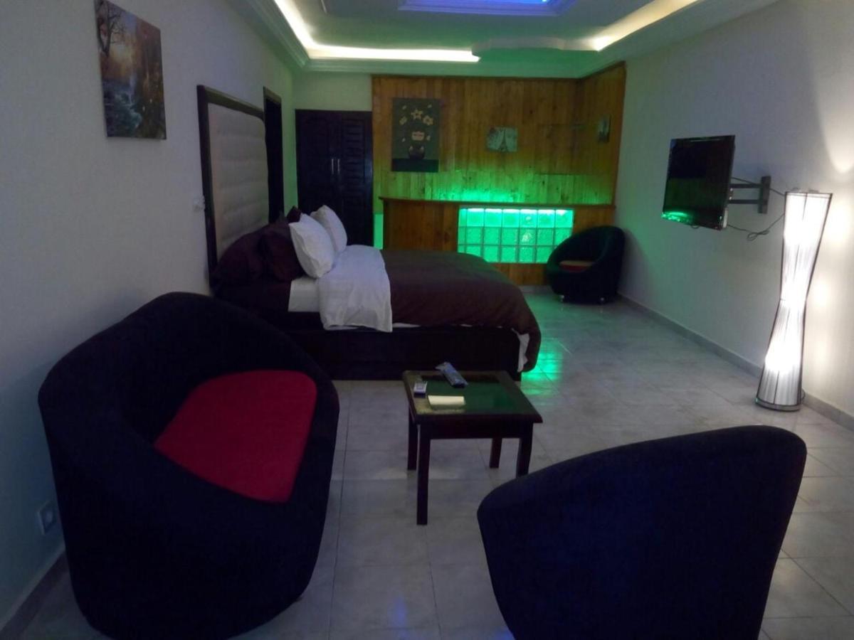 Hotel Saphir Abidjan Kültér fotó