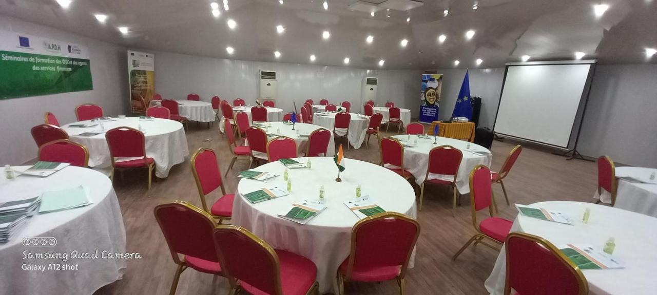Hotel Saphir Abidjan Kültér fotó