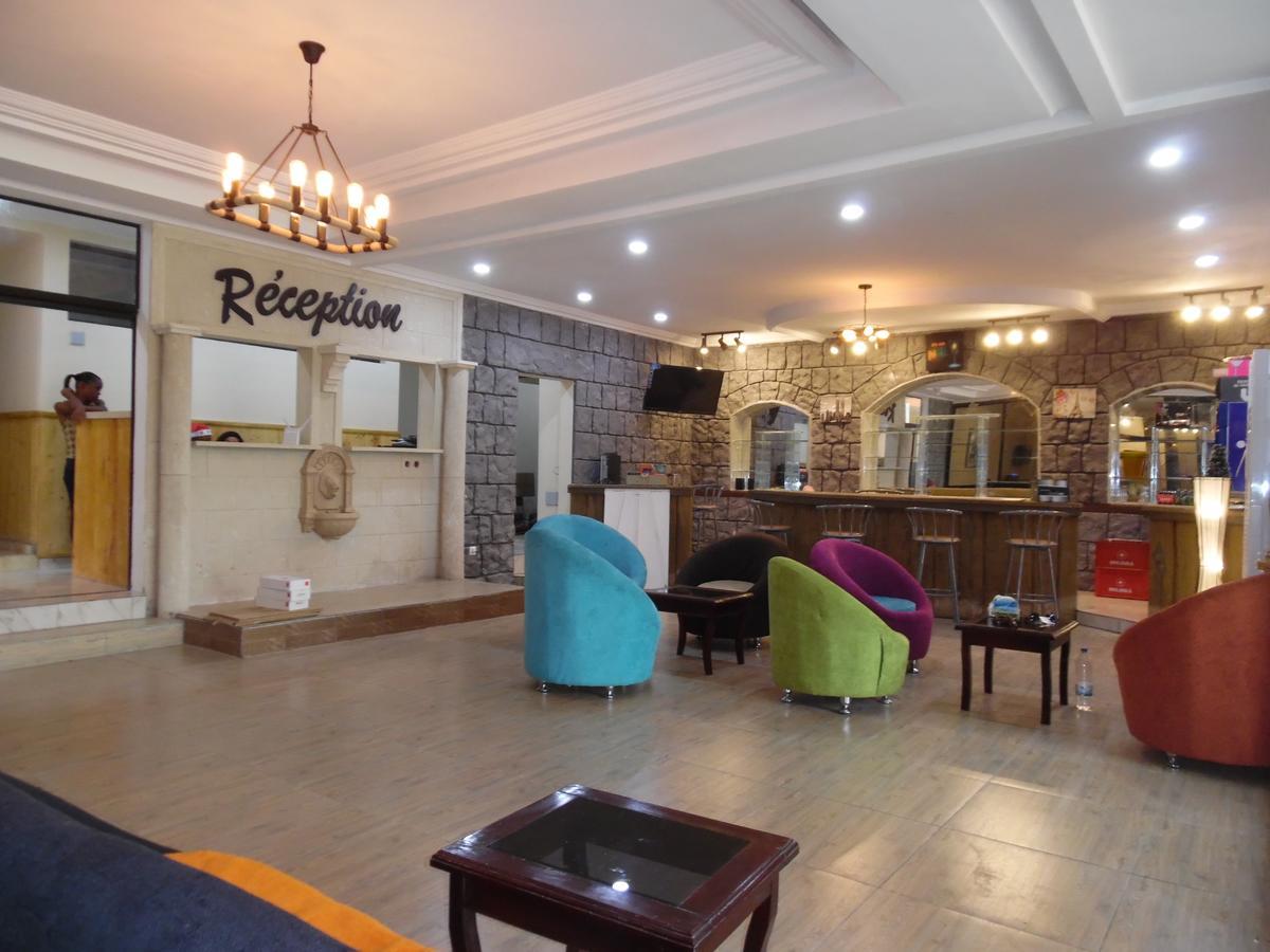 Hotel Saphir Abidjan Kültér fotó