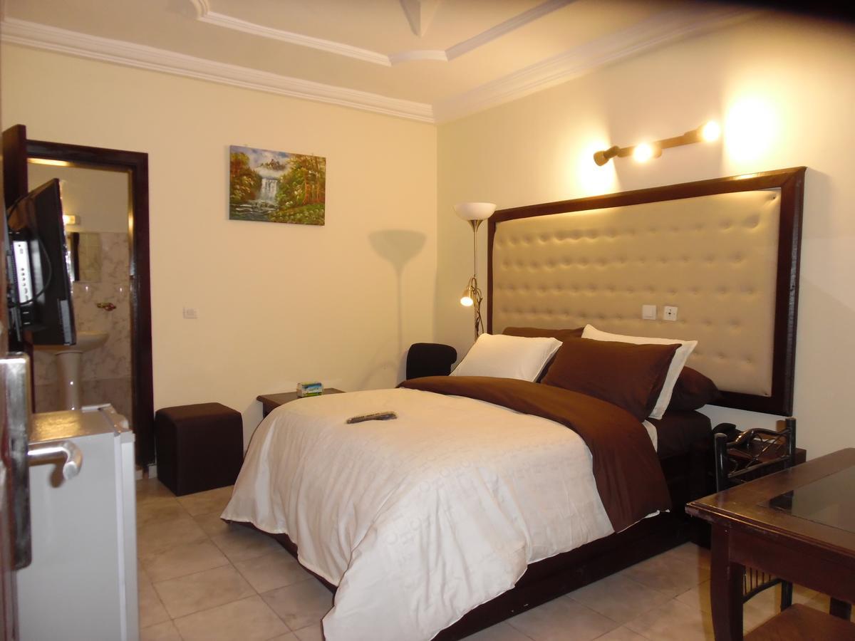Hotel Saphir Abidjan Kültér fotó