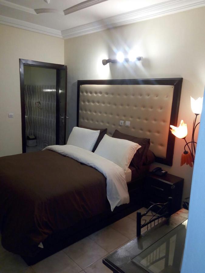 Hotel Saphir Abidjan Kültér fotó
