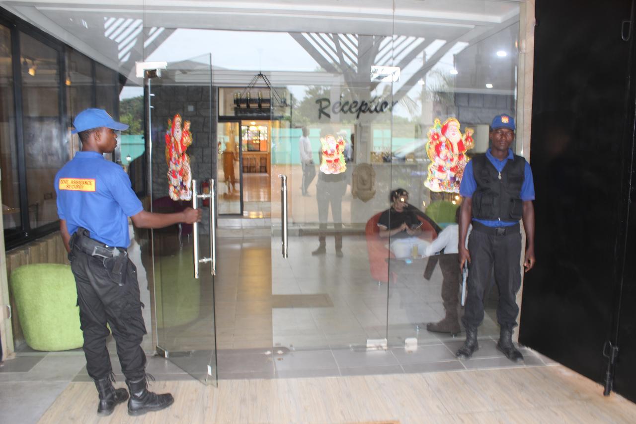 Hotel Saphir Abidjan Kültér fotó